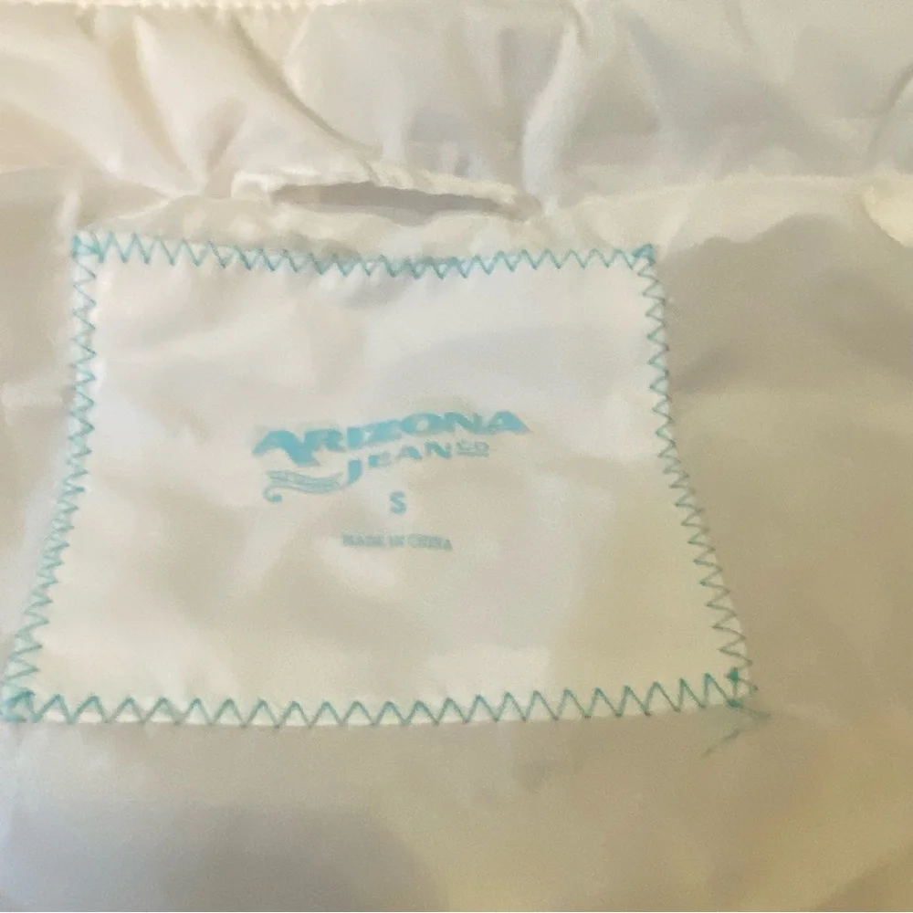 Arizona Jean Company White Puffer Vest NWT - Picture 5 of 6